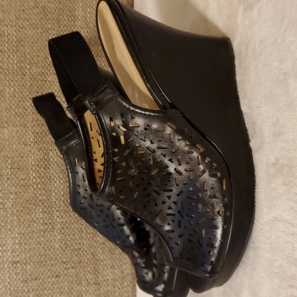 CZ Laundry wedges - Picture 4 of 6